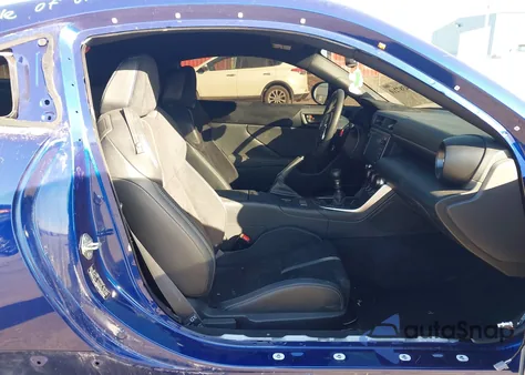 2025 Toyota Gr86 Premium z USA, uszkodzony, nr VIN JF1ZNBE15S9756899